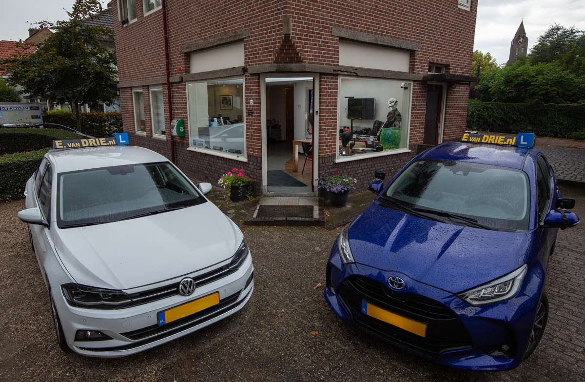 Lesauto's van boven - E. van Drie Verkeersopleidingen