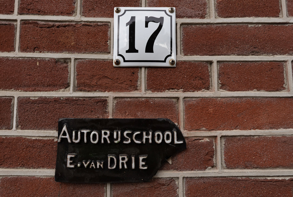Naambord en huisnummer - E. van Drie Verkeersopleidingen